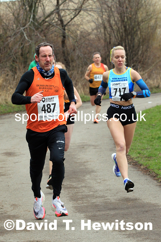 Senior women and veteran women and men over-50s NECAA Road Relay Champs., Hetton Lyons Park, Hetton le Hole, County Durham. Photo: David T. Hewitson/Sports for All Pics